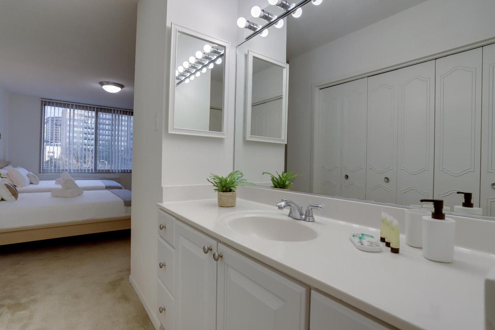 Sensational Condominium @Crystal City Arlington Exterior photo